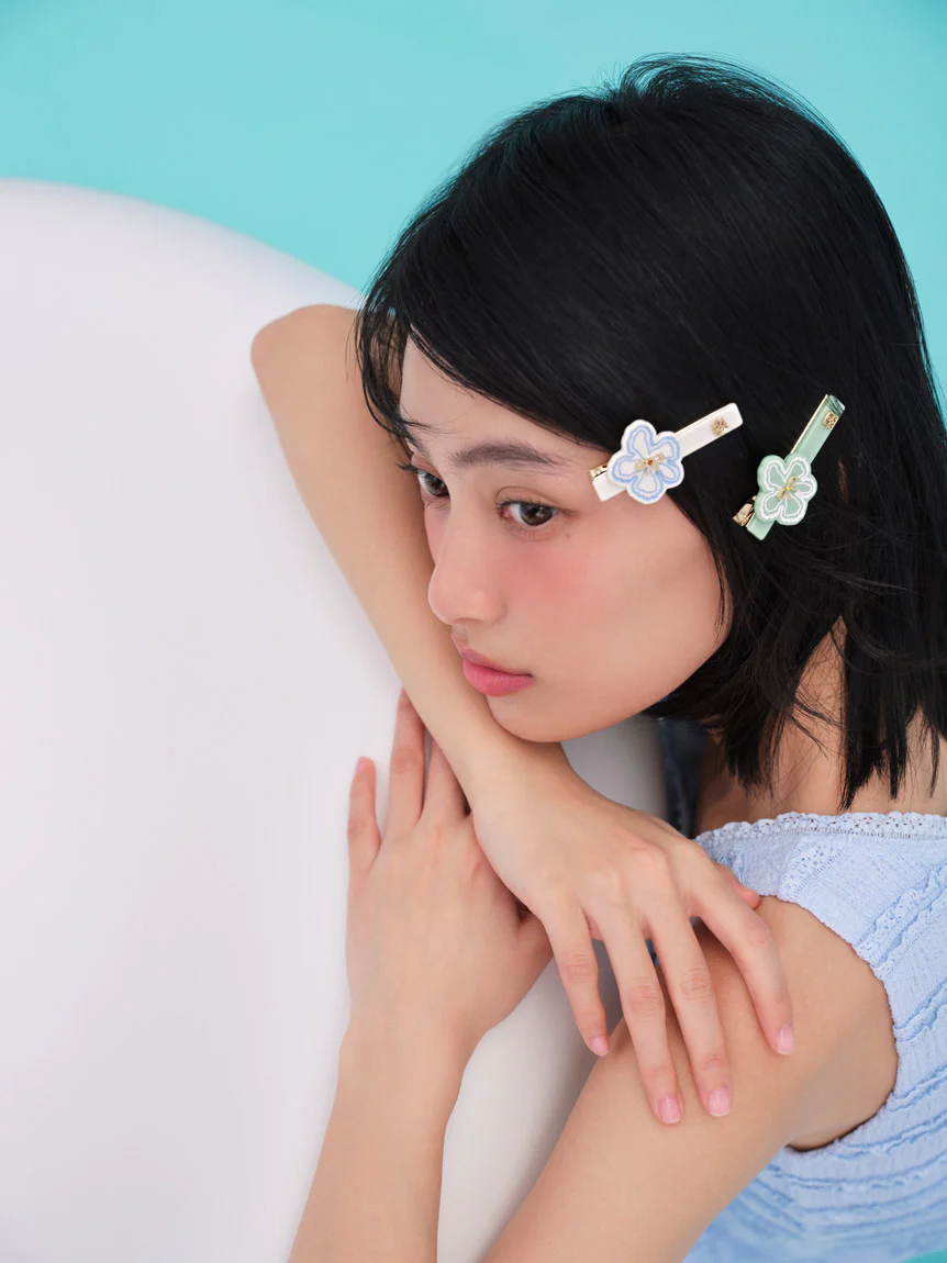 Bouquet Of Joy Hairclip - Image 4