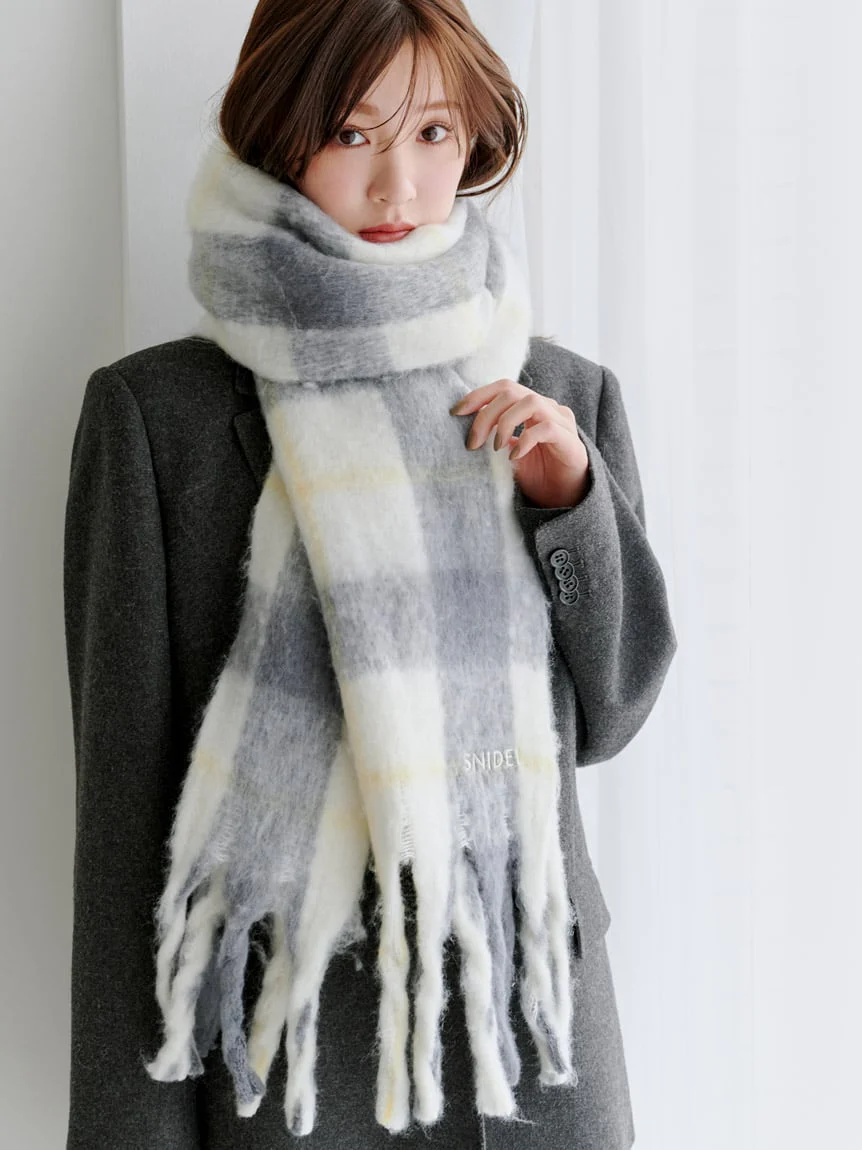 Checked Pattern Scarf - Image 6