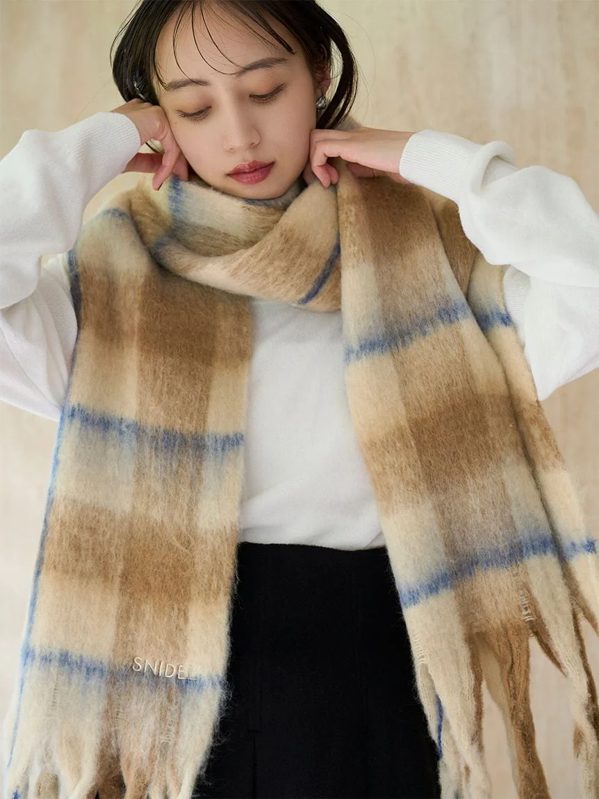 Checked Pattern Scarf - Image 7