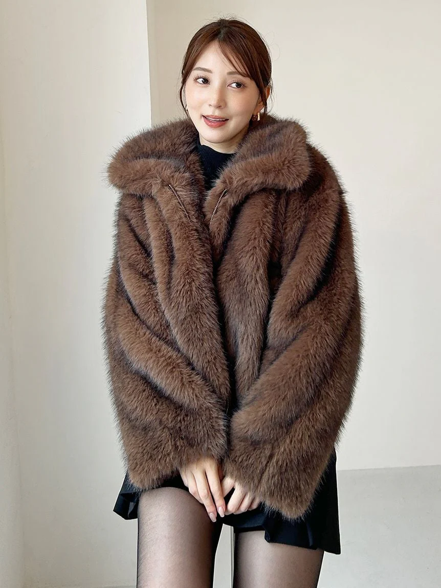 Faux Fur Short Coat - Image 12