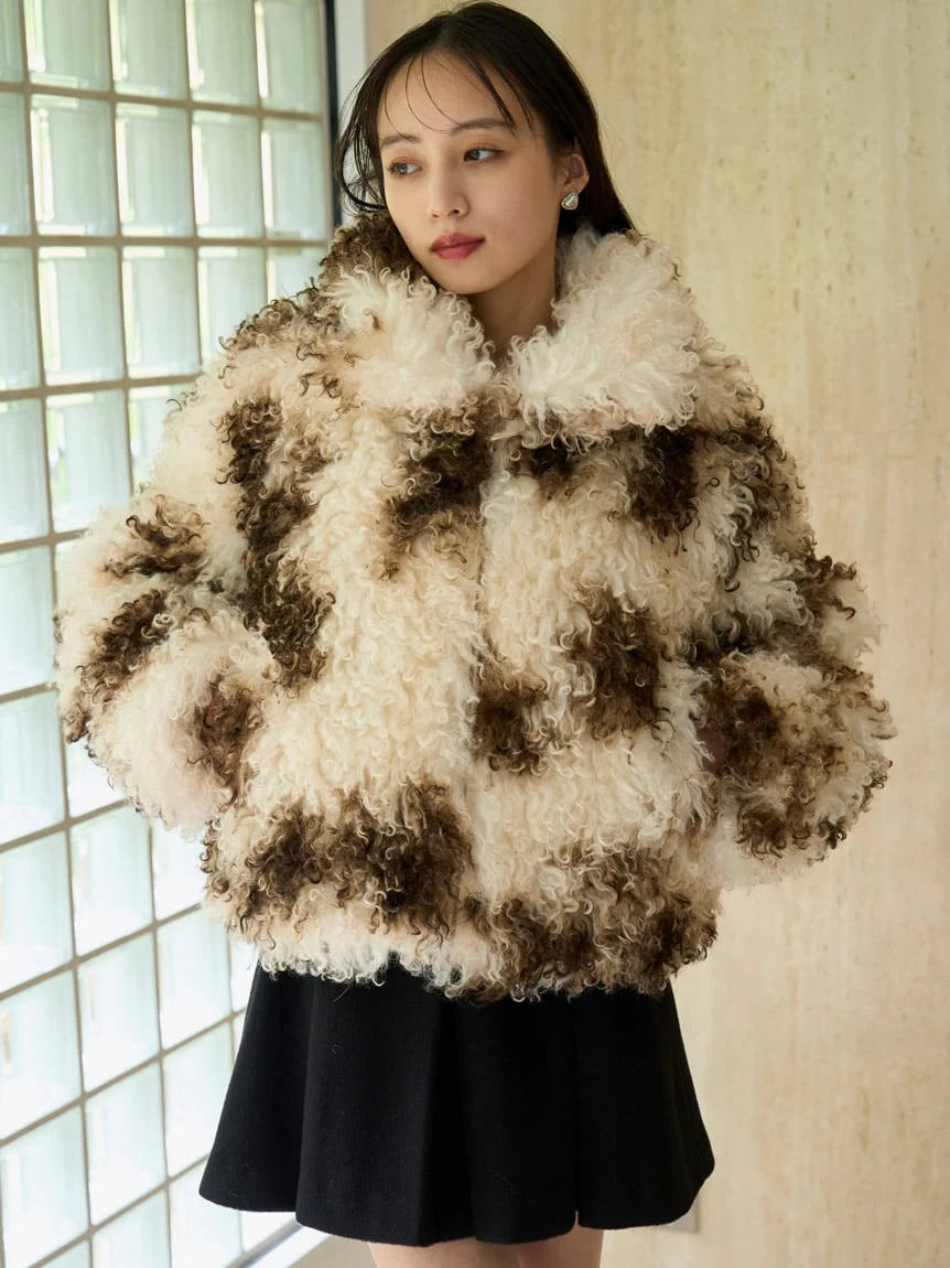 Faux Fur Short Coat - Image 17