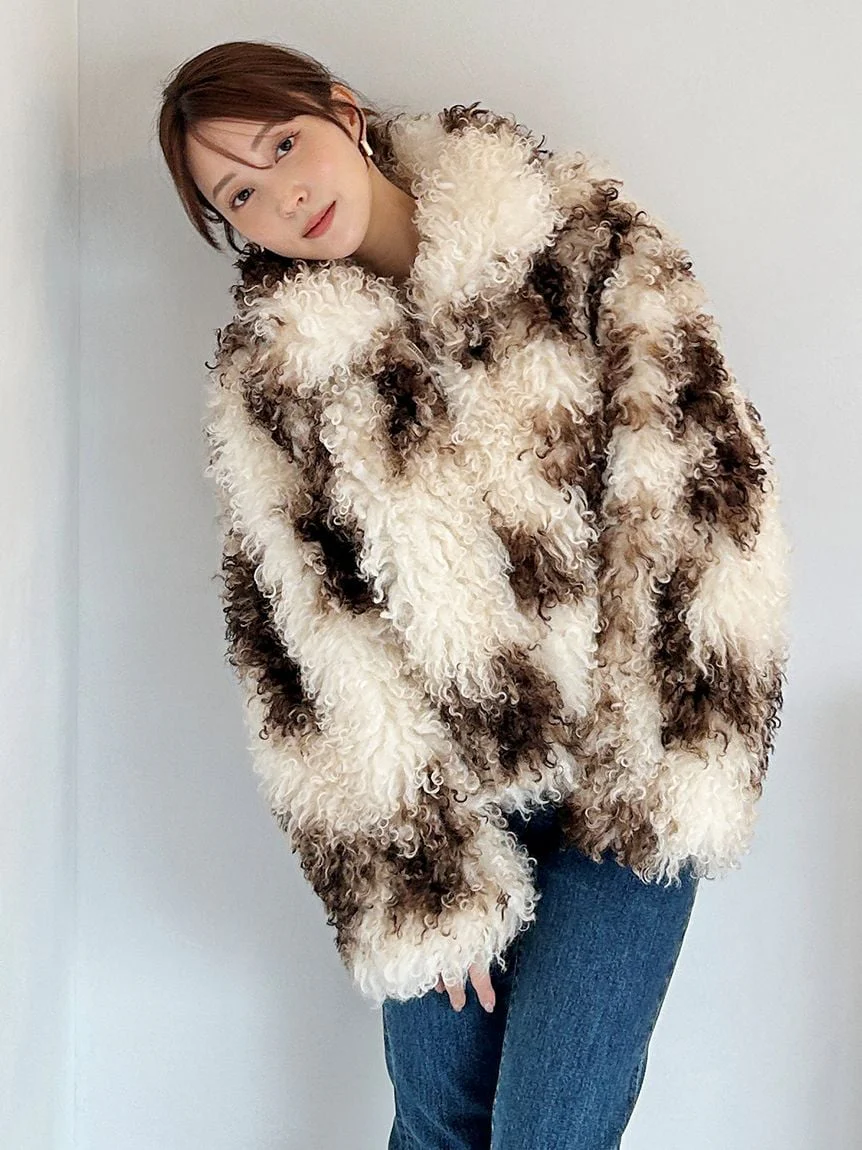 Faux Fur Short Coat - Image 4