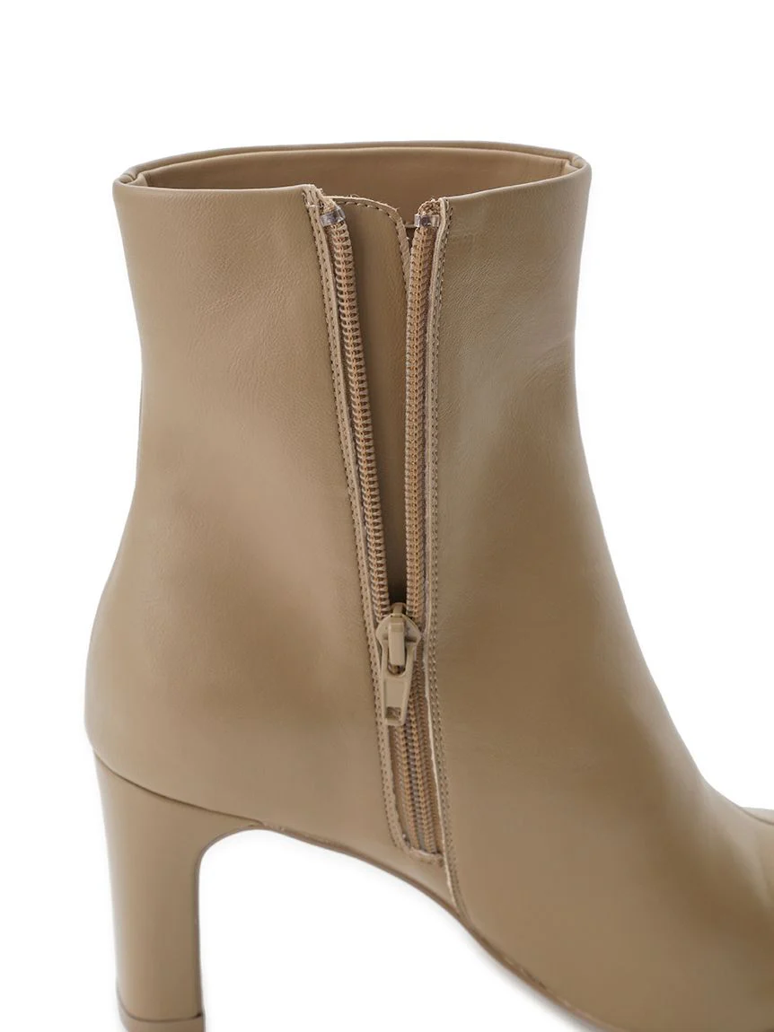 Fitted Ankle Boots - Image 16