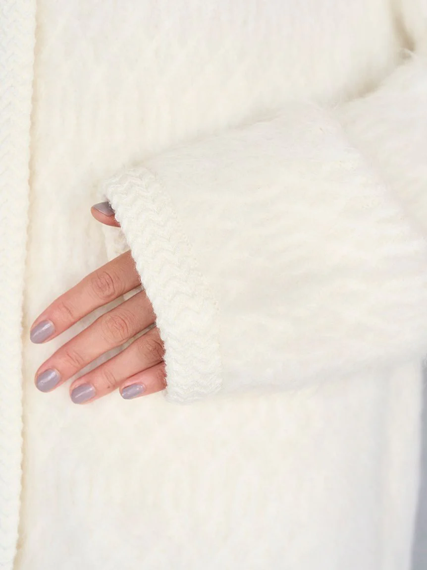 Fur-Like Midi Knit Jacket - Image 16