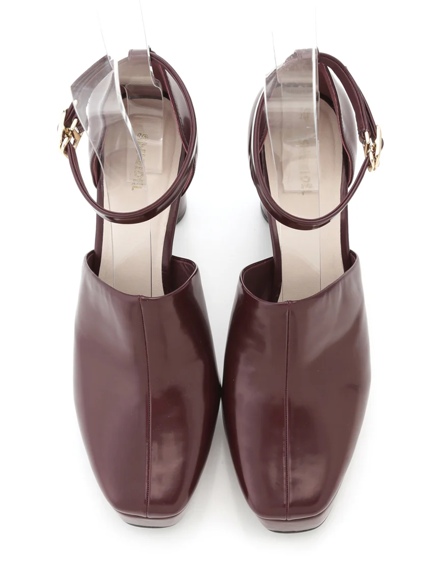 Round Closed Toe Ankle Strap Chunky High Heel Sandals - Image 4