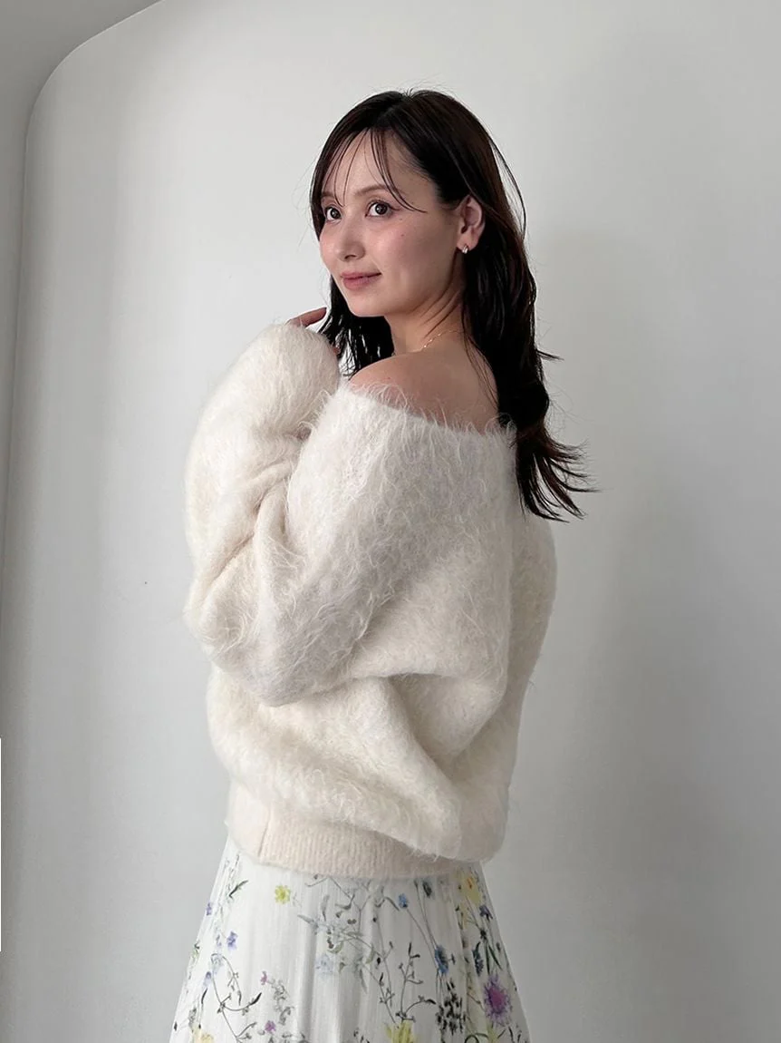 [HIGH QUALITY COLLECTION] Suri Alpaca V-neck pullover - Image 12
