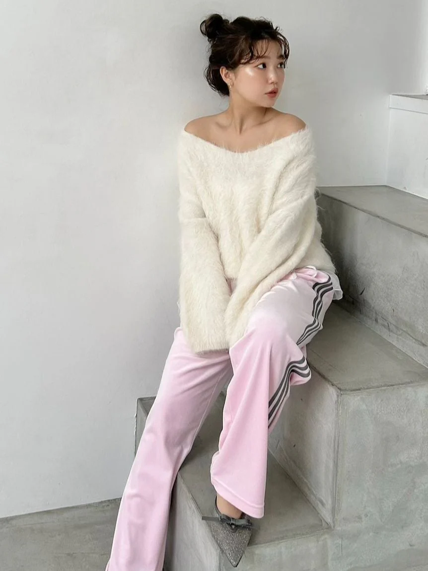 [HIGH QUALITY COLLECTION] Suri Alpaca V-neck pullover - Image 9
