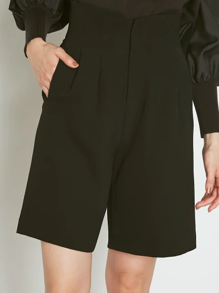 High Waist Knee Length Shorts - Image 10