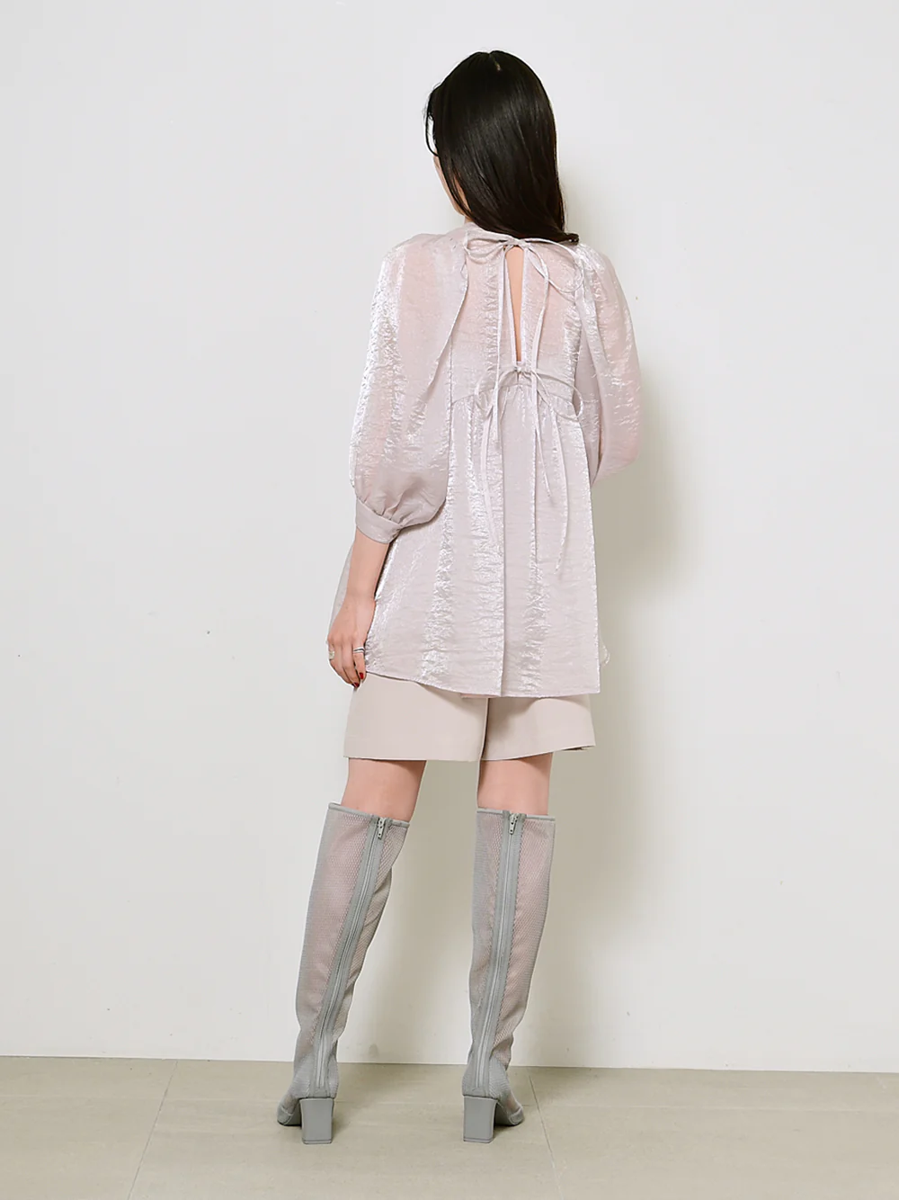 High Waist Knee Length Shorts - Image 3