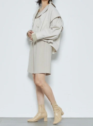 High Waist Knee Length Shorts - Image 6
