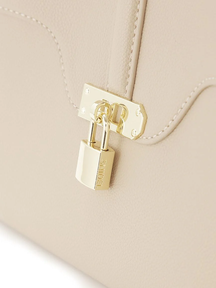 Chic Convertible Crossbody Bag - Image 7