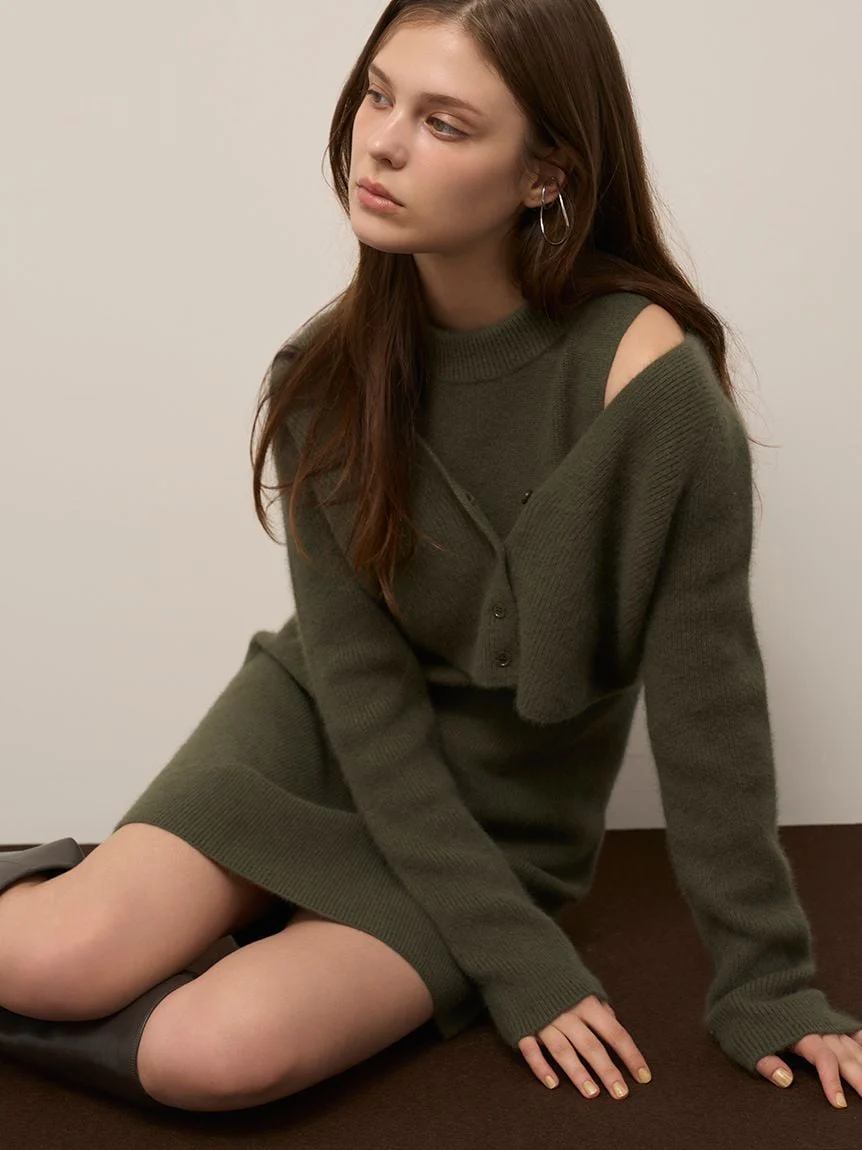 Raccoon Ribbed Short Cardigan - Image 7
