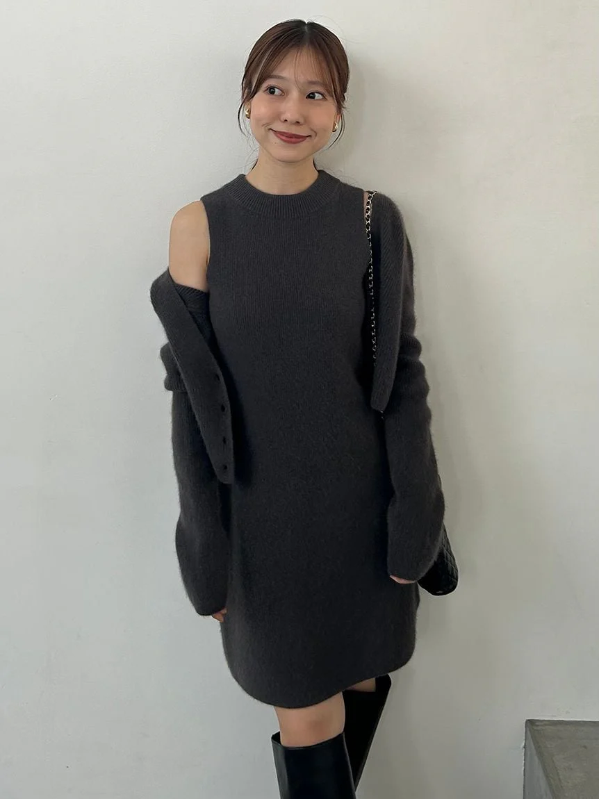 Raccoon Ribbed Short Cardigan - Image 9