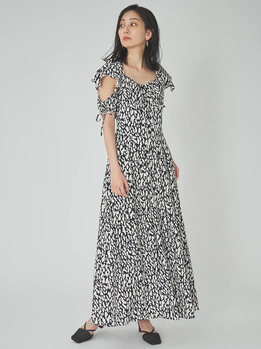 Sleeve Design Square Neck Dress - Image 9