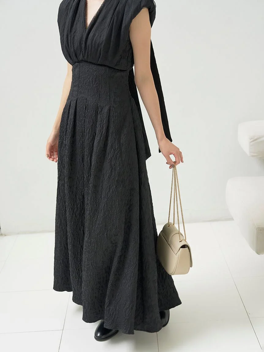 Sleeveless Plunge Neck Maxi Dress - Image 11