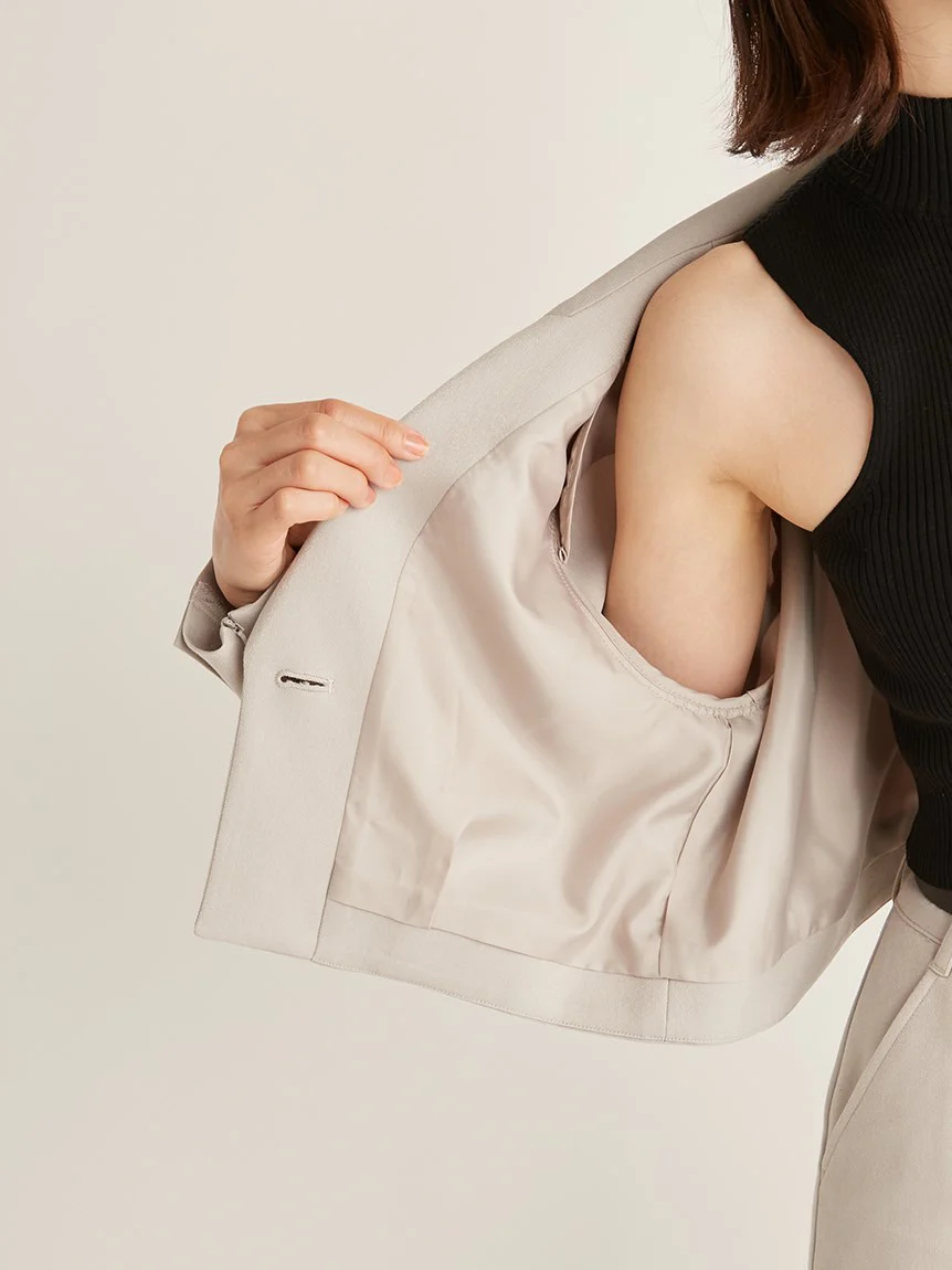 Sustainable Back Flare Short Jacket - Image 14
