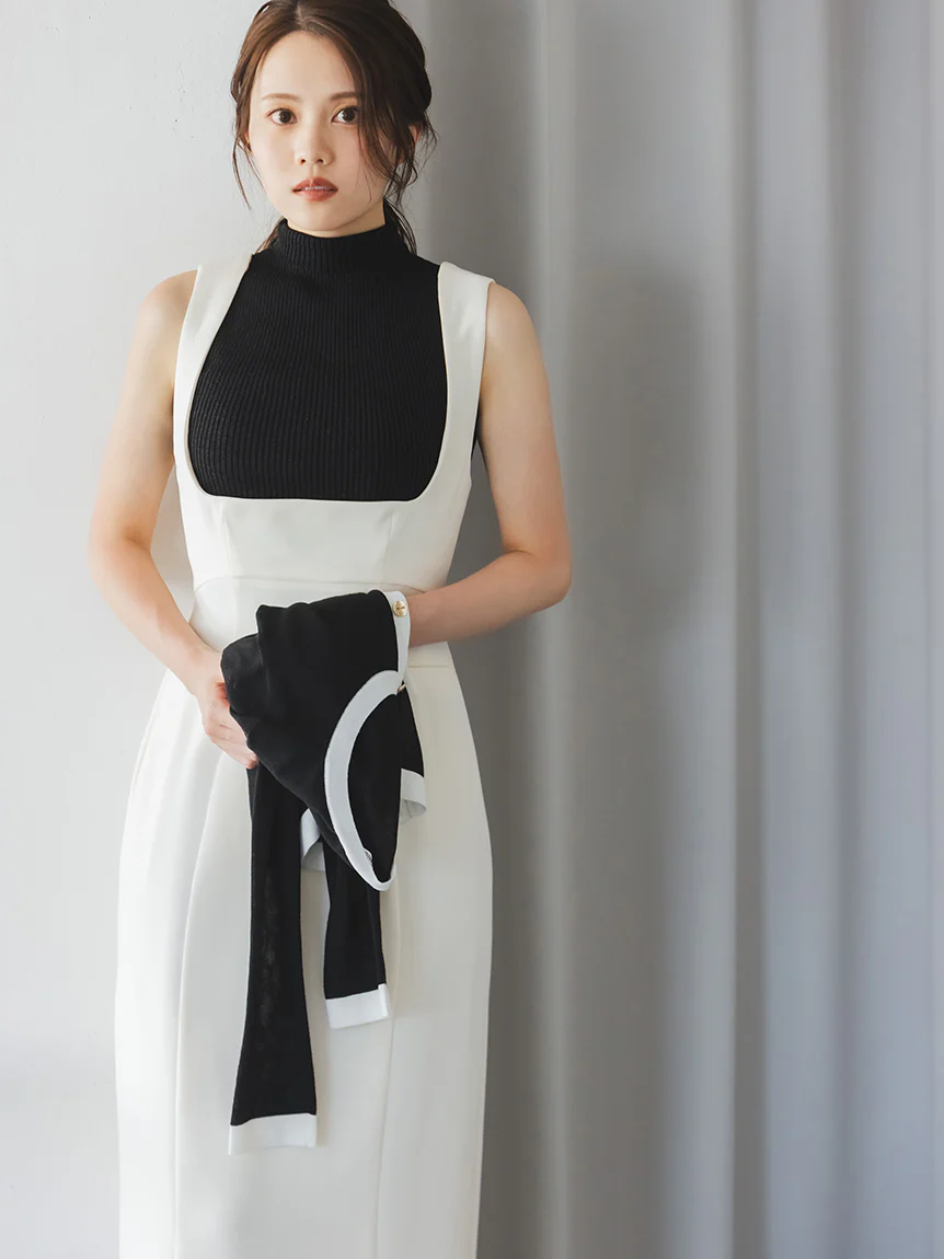 Sustainable Sleeveless Lame Knit Top - Image 13