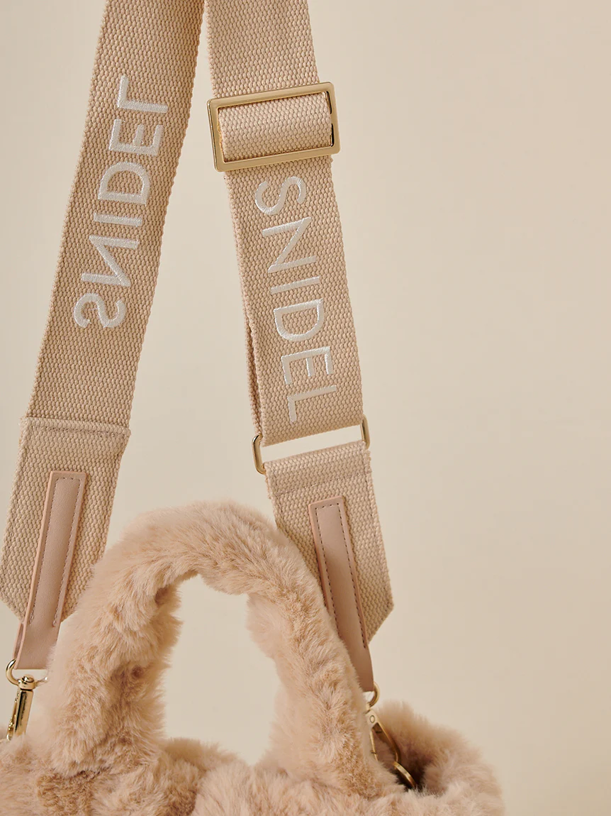 Boa Shoulder Bag - Image 10