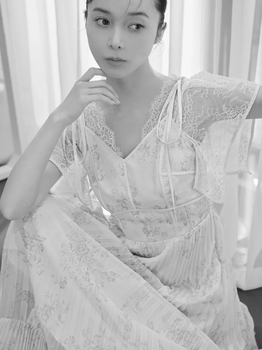 【Chacott】Flower Lace Dress - Image 8