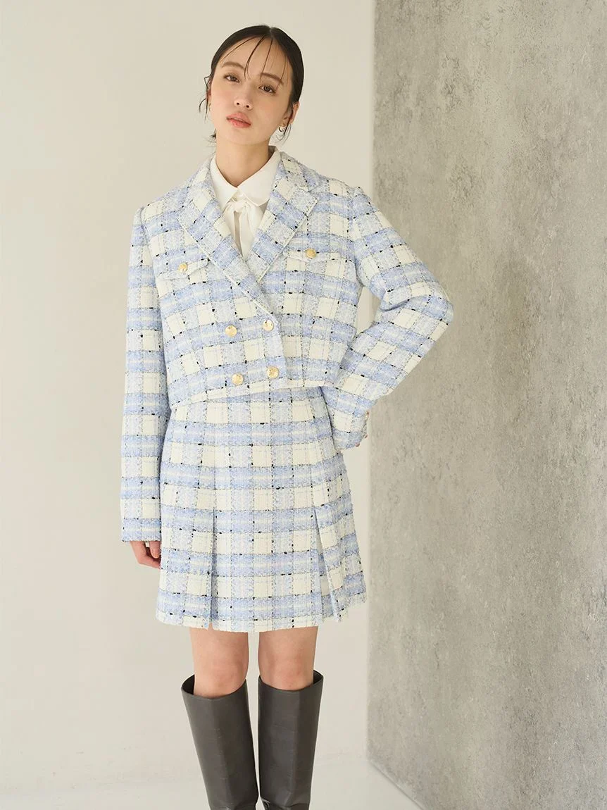 Cropped Tweed Jacket - Image 19
