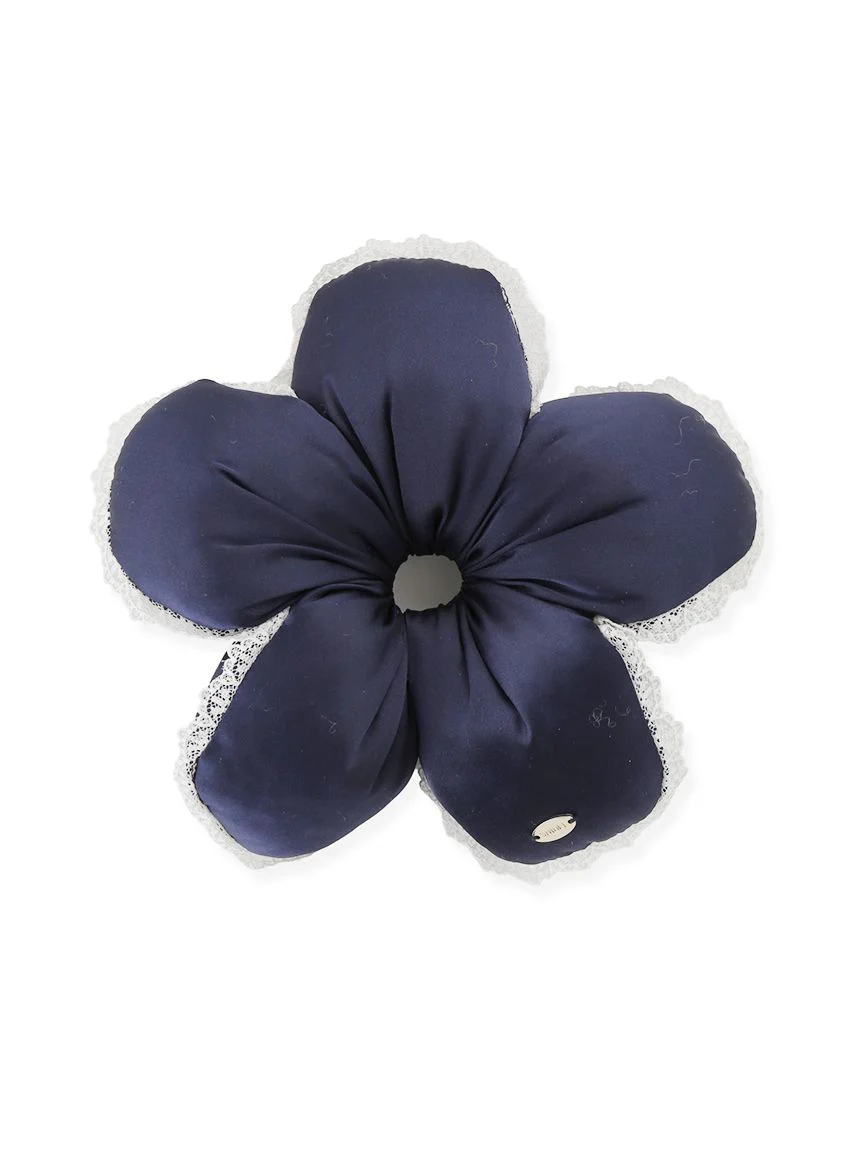 Flower Scrunchie - Image 2