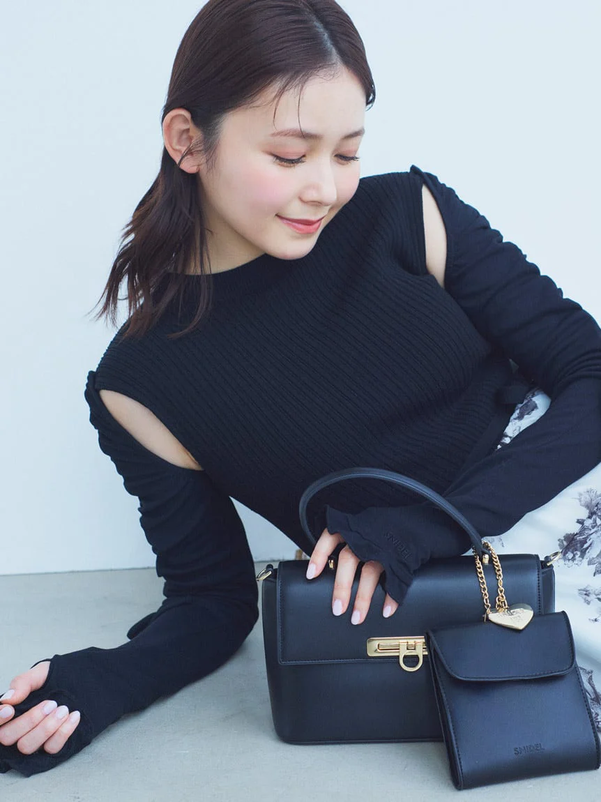 Front Metal Flap Bag - Image 11