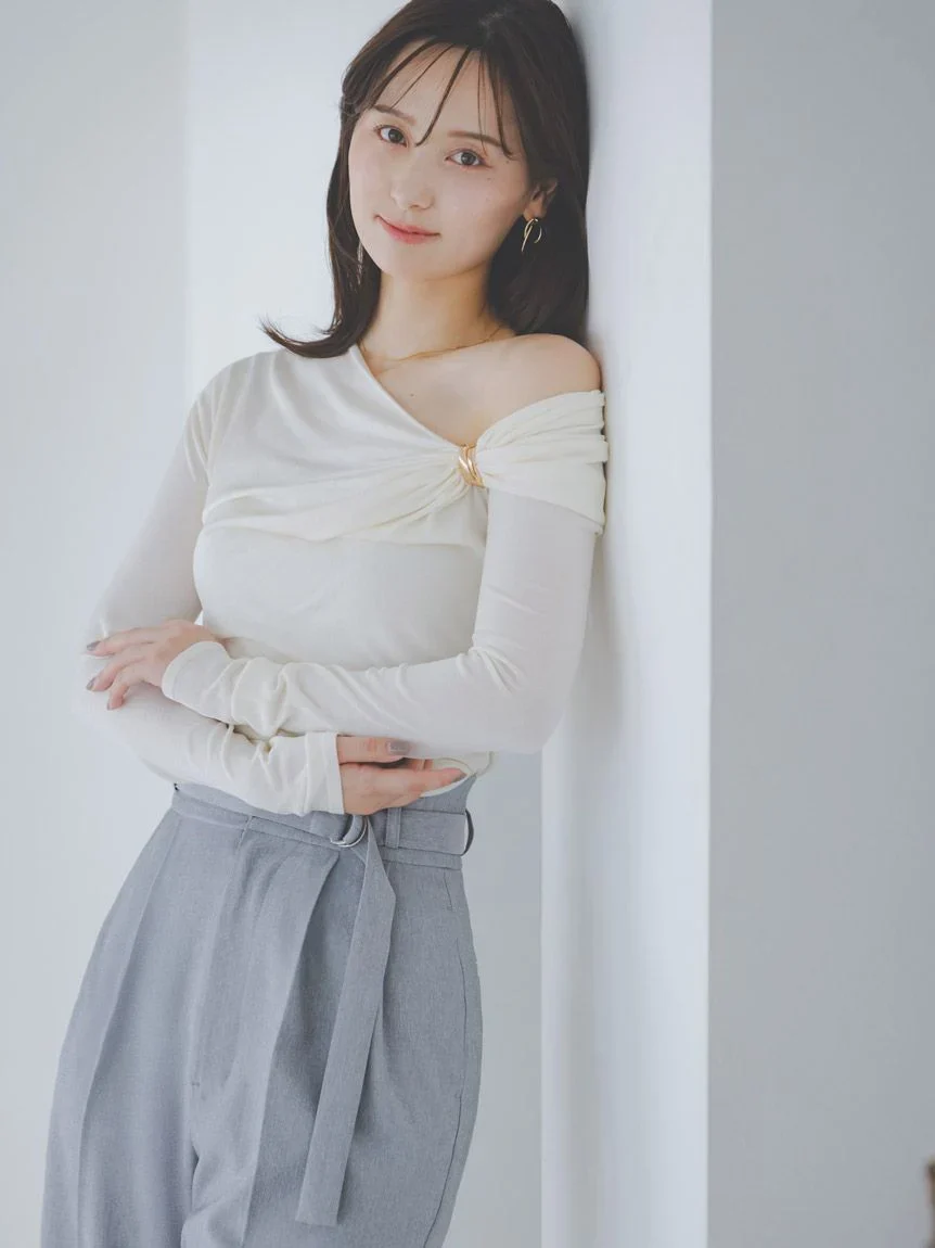 Metal Detail Draped Knit Pullover - Image 4
