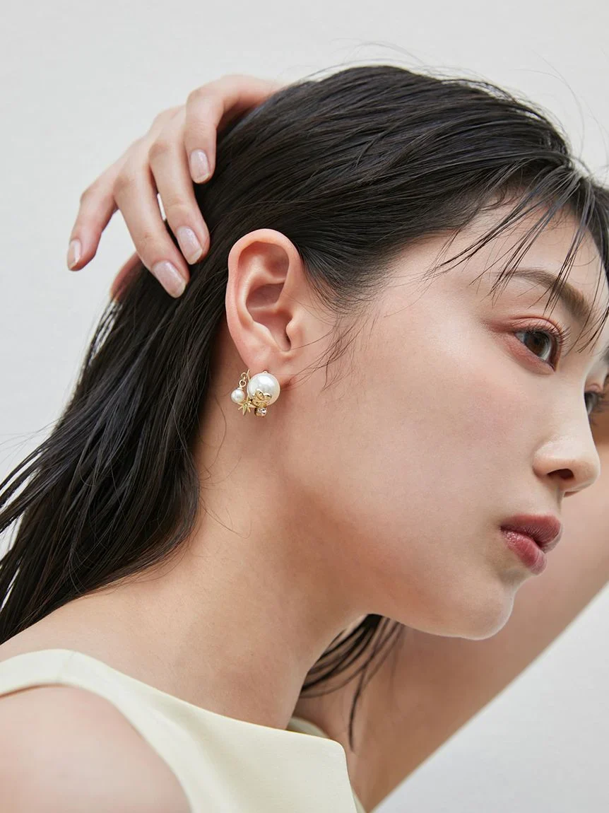 Pearl Variation Pierced Earrings - Image 27