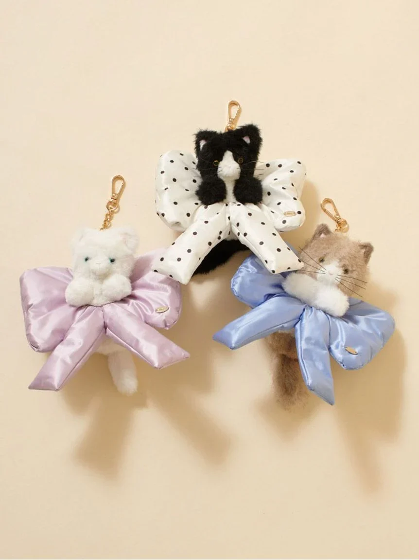 Ribbon Scrunchie with Cat Charm - Image 14