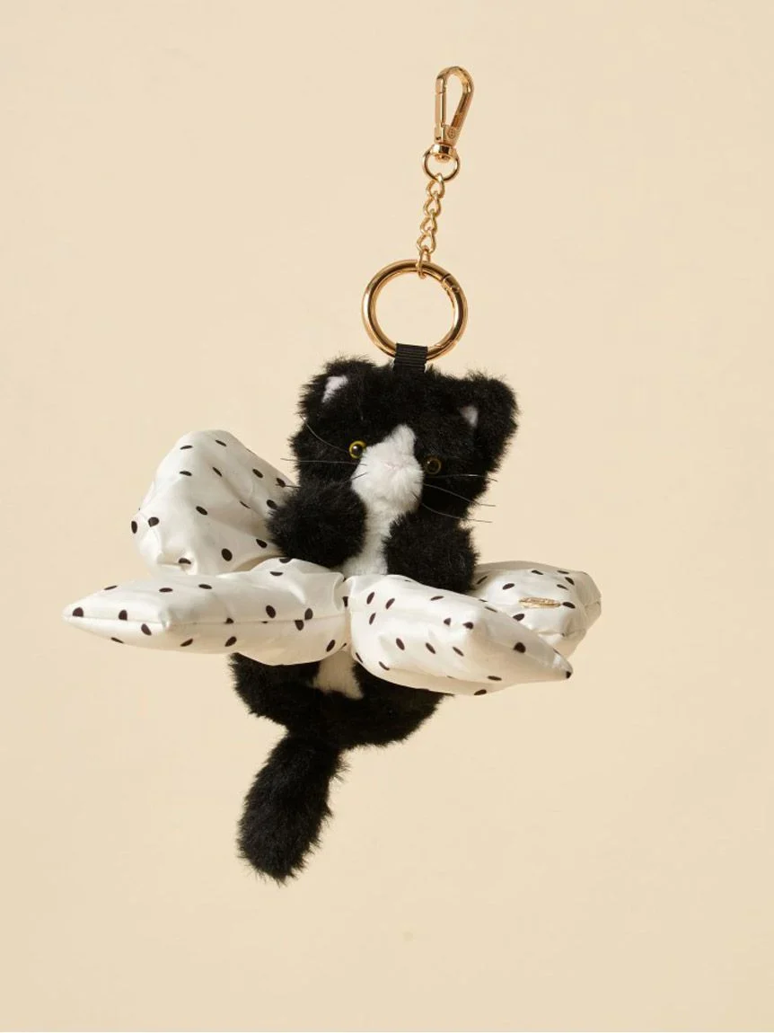 Ribbon Scrunchie with Cat Charm - Image 9