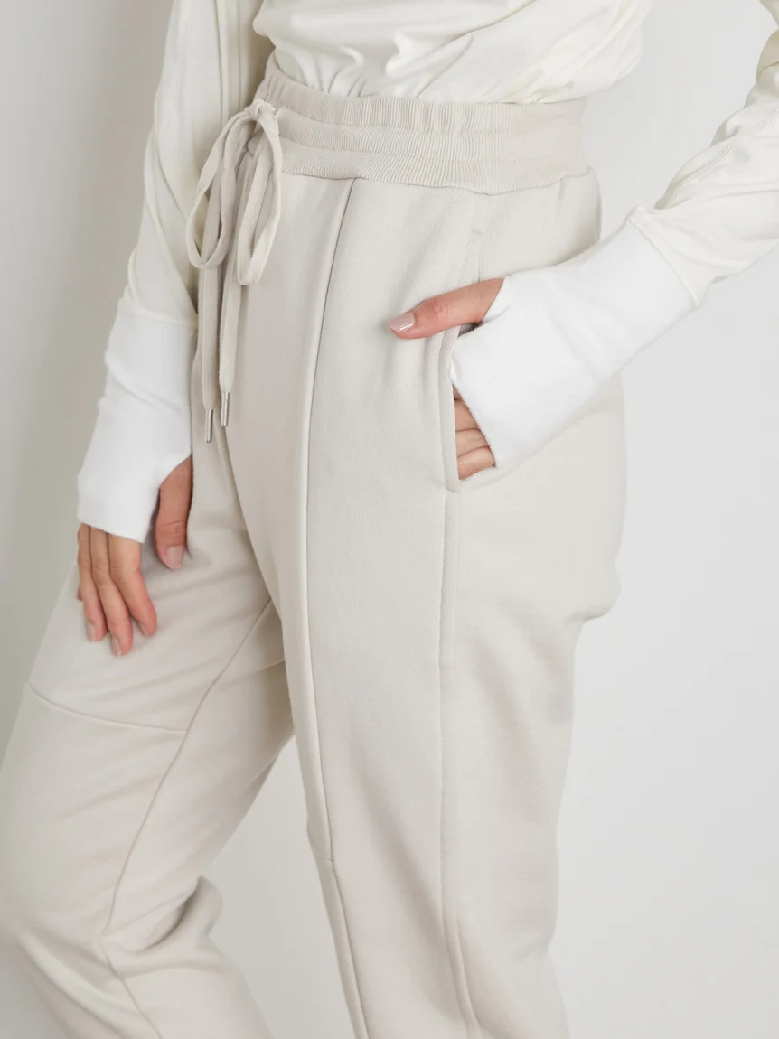 Simple Women's Sweatpants - Image 11